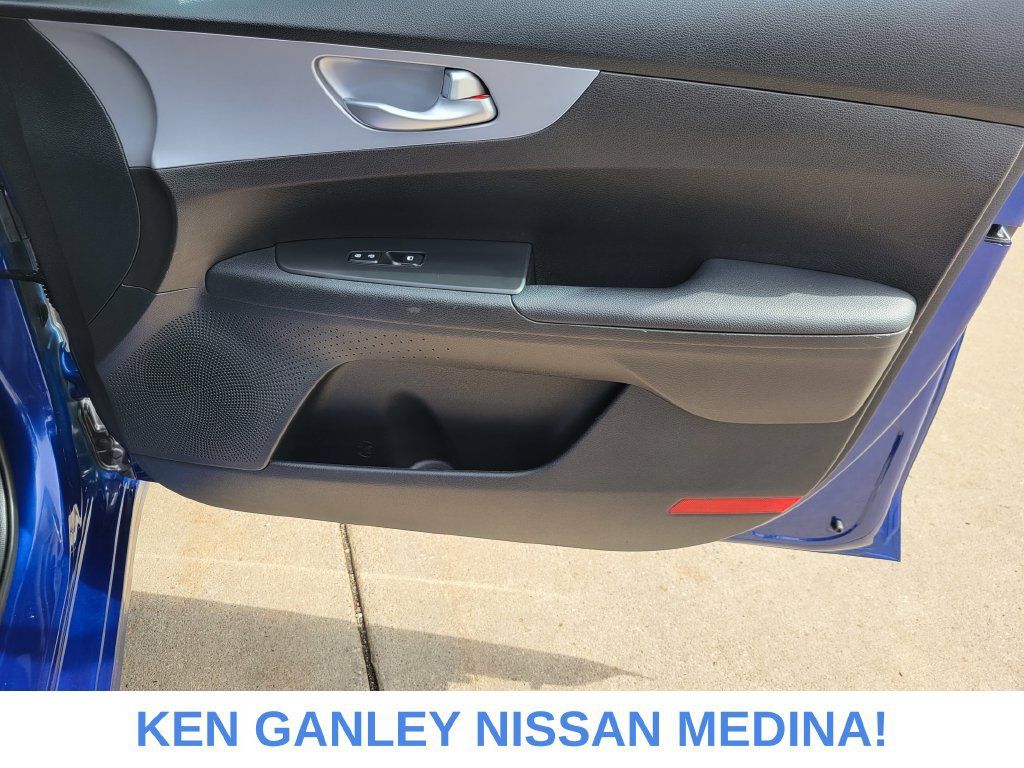 Used 2023 Kia Forte LXS w/ LXS Technology Package FWD image 49