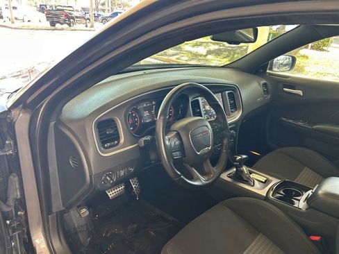 Used 2022 Dodge Charger R/T w/ Blacktop Package image 6
