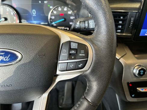 Certified 2021 Ford Explorer XLT w/ Equipment Group 202A image 23