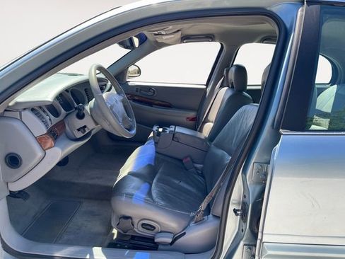 Used 2003 Buick Le Sabre Custom w/ Comfort & Style Package FWD image 9
