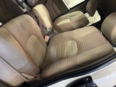 Used 2016 Nissan Frontier SV image 34