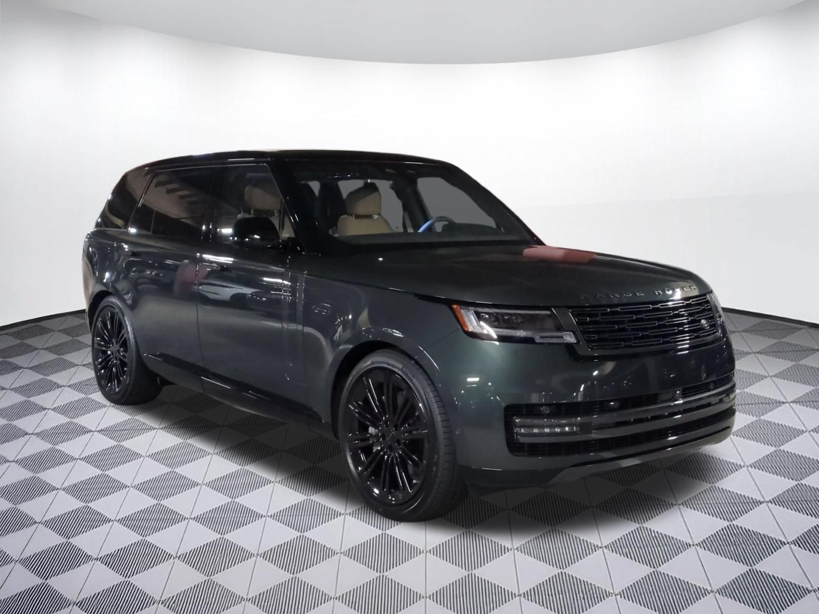 New 2026 Land Rover Range Rover Long Wheelbase SE AWD/4WD image 7