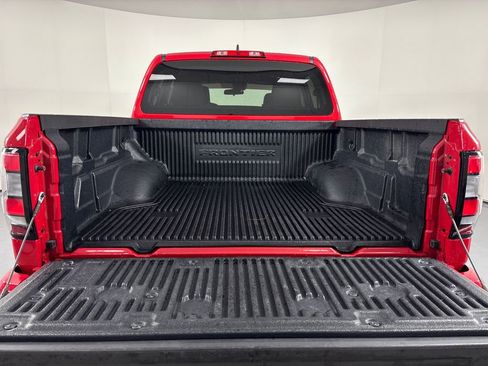 Used 2023 Nissan Frontier SV AWD/4WD image 31