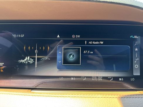 Used 2020 Mercedes-Benz S 560 Sedan w/ AMG Line Exterior image 16