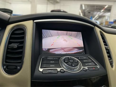 Used 2016 INFINITI QX50 2WD image 32
