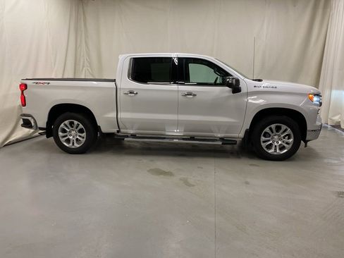 Used 2024 Chevrolet Silverado 1500 LTZ w/ LTZ Premium Package image 9