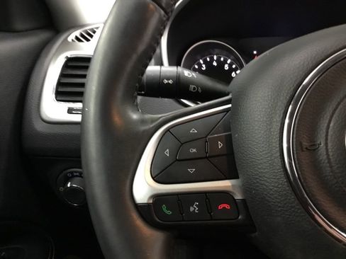 Used 2018 Jeep Compass Sport w/ Cold Weather Group AWD/4WD image 31