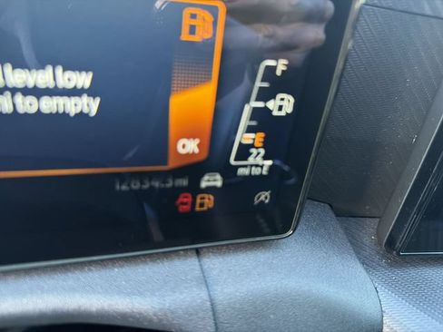 Used 2025 Ford Mustang Coupe RWD image 13