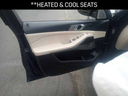 Used 2021 BMW ALPINA XB7 image 31