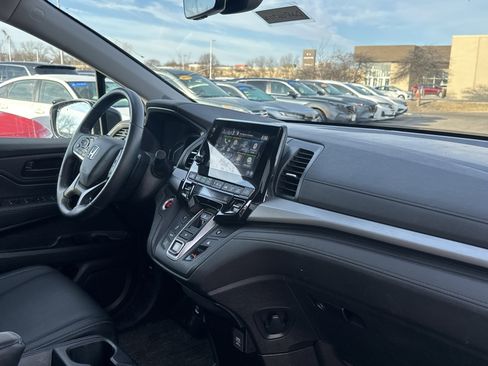 Certified 2024 Honda Odyssey EX-L image 14