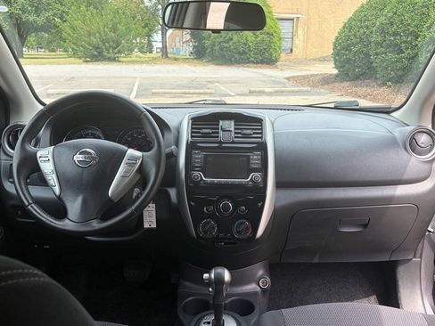 Used 2018 Nissan Versa SV w/ SV Special Edition Package FWD image 14