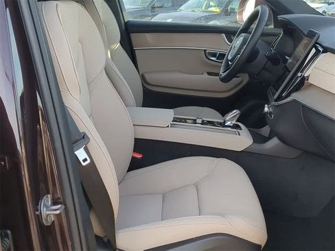 New 2026 Volvo XC90 B5 Core w/ Protection Package Premier image 22