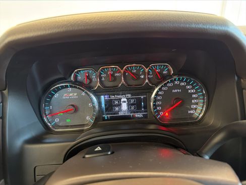 Used 2019 Chevrolet Tahoe LT image 9