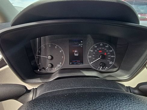 Used 2024 Toyota Corolla LE w/ LE Convenience Package FWD image 15