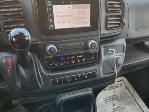 Used 2026 RAM ProMaster 2500 w/ Convenience Group FWD image 14