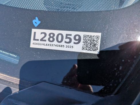 Used 2025 Subaru Crosstrek 2.5i Limited w/ Crosstrek Mirror Package AWD/4WD image 32