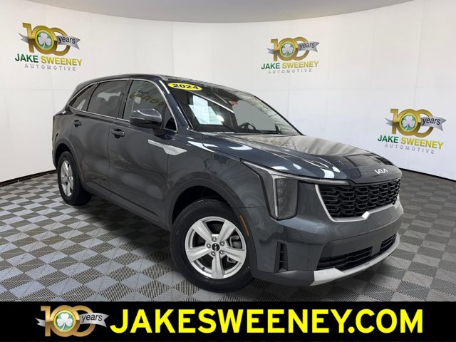 Certified 2024 Kia Sorento LX FWD image 1