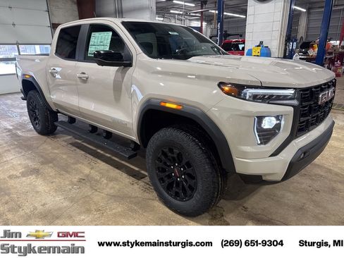 New 2026 GMC Canyon Elevation w/ Convenience Package image 9