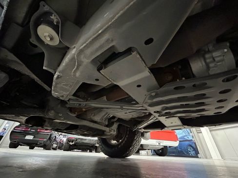 Used 2017 Nissan Frontier PRO-4X w/ Pro-4x Luxury Package image 59