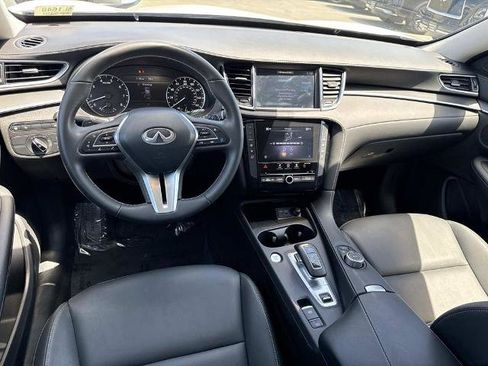 Certified 2025 INFINITI QX50 Pure AWD/4WD image 8