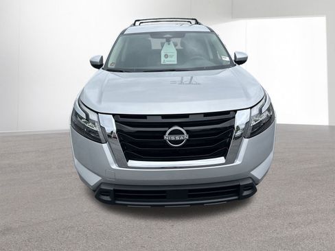 New 2025 Nissan Pathfinder SV image 7