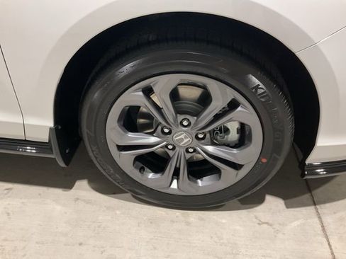 New 2025 Honda Accord EX-L image 25