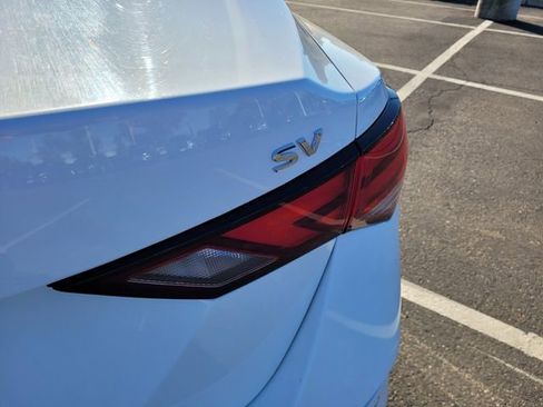 Used 2022 Nissan Sentra SV image 7