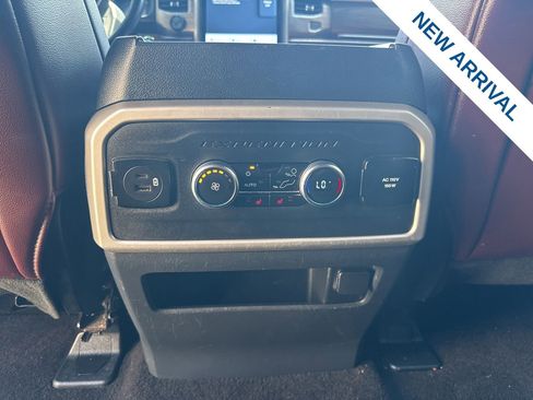 Used 2023 Ford Expedition Max Limited AWD/4WD image 16