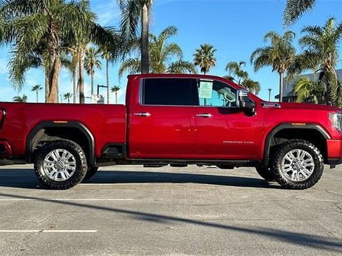 Used 2020 GMC Sierra 2500 SLT w/ SLT Premium Plus Package image 3