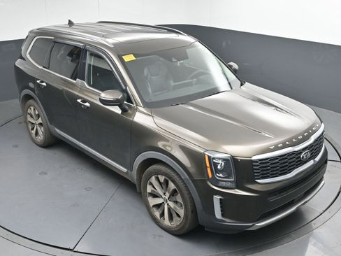 Used 2020 Kia Telluride S image 32