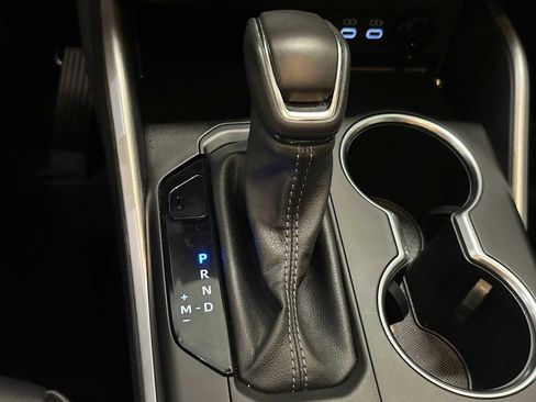 Certified 2024 Toyota Highlander XLE image 15