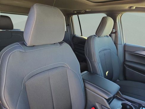 New 2025 Jeep Grand Cherokee Laredo X RWD image 32