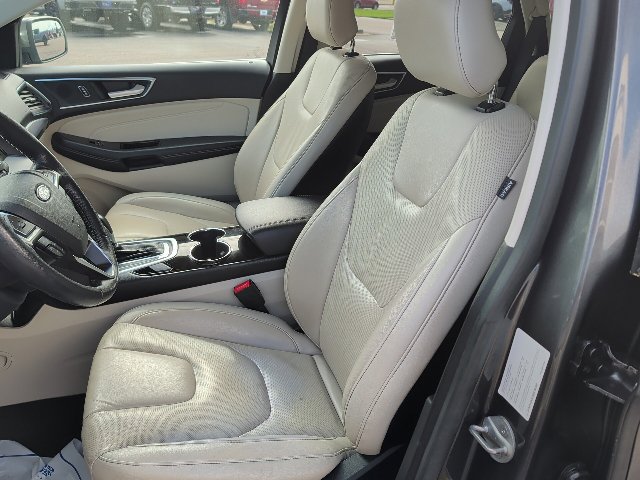 Used 2017 Ford Edge Titanium w/ Canadian Touring Package AWD/4WD image 18