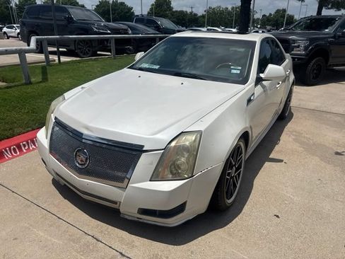 Used 2011 Cadillac CTS Luxury RWD image 2