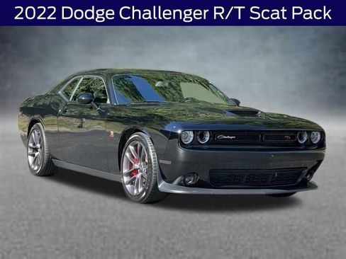 Used 2022 Dodge Challenger R/T Scat Pack image 1