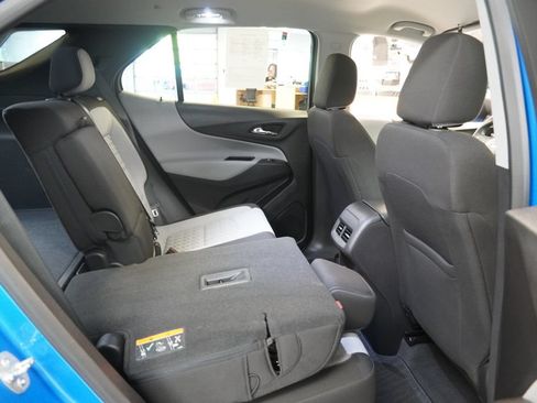 Used 2024 Chevrolet Equinox LS w/ LS Convenience Package FWD image 32
