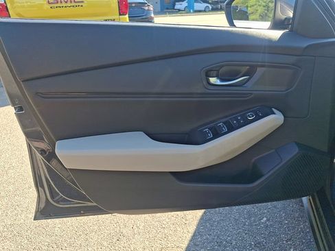 Used 2023 Honda Accord EX image 14