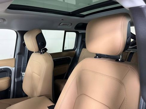 New 2026 Land Rover Defender 110 X-Dynamic SE image 14