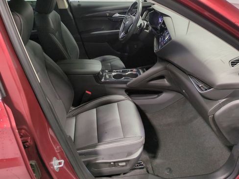 Used 2023 Buick Envision Essence image 21