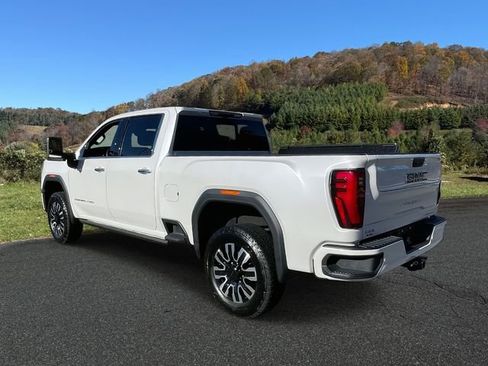 Certified 2025 GMC Sierra 2500 Denali Ultimate image 5