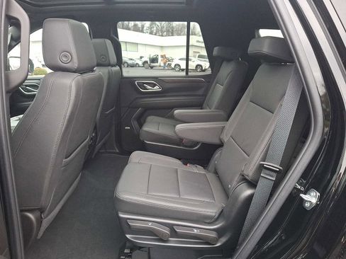 Used 2024 Chevrolet Tahoe Z71 w/ Luxury Package image 10