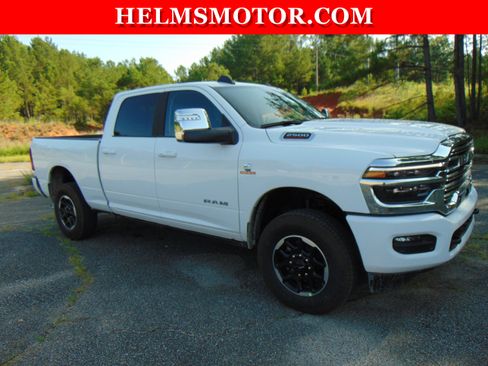 New 2025 RAM 2500 Laramie image 8