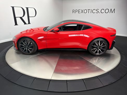 Used 2020 Aston Martin V8 Vantage Coupe RWD image 6