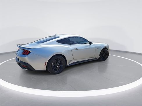 Used 2024 Ford Mustang GT image 8