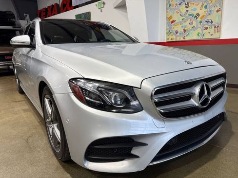 Used 2017 Mercedes-Benz E 400 4MATIC Wagon image 51