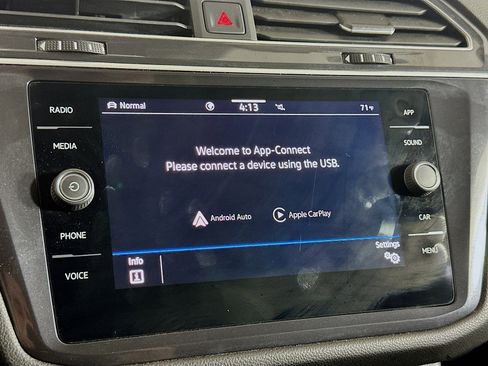 Used 2024 Volkswagen Tiguan Wolfsburg Edition image 21