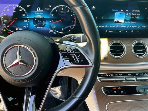 Used 2022 Mercedes-Benz E 350 Sedan image 12