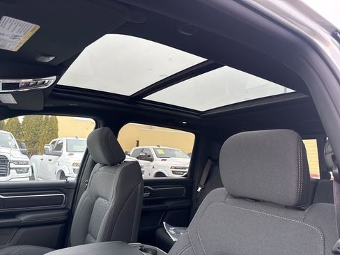 New 2026 RAM 1500 4x4 Crew Cab image 18