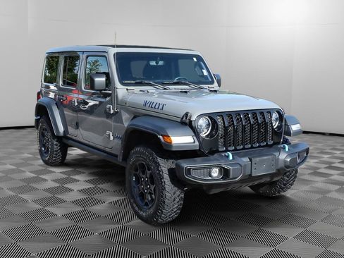 Used 2023 Jeep Wrangler Unlimited w/ Sun & Screen Package AWD/4WD image 9