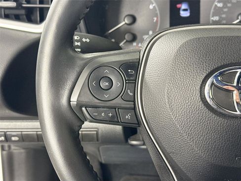 Certified 2024 Toyota Corolla SE image 17